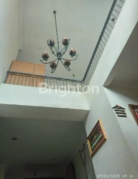 image RUMAH 2 LANTAI AREA YANG SANGAT STRATEGIS PUSAT GADING SERPONG TANGERANG (3)