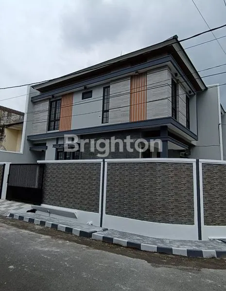 image RUMAH GRESS MINIMALIST DEKAT RAYA MEER (1)