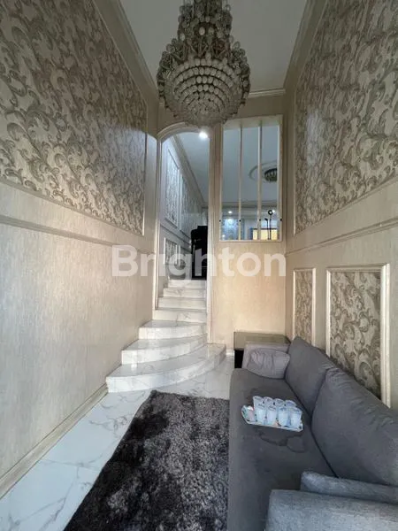 image RUMAH DI DARMO HILL FULL FURNISH  (7)