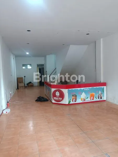 image RUKO STRATEGIS 3 LANTAI DI KAWASAN RAMAI BATAM, DEKAT JALAN RAYA (1)