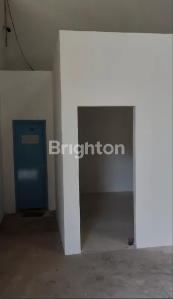 image GUDANG LUAS 800 M2 SIAP HUNI DI KOMPLEKS PERGUDANGAN KETAPANG KUALA, PANJANG (3)