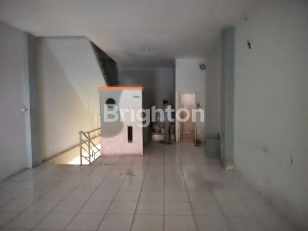 image RUKO KOMERSIL 3 LANTAI SIAP PAKAI DI LOKASI PREMIUM (4)