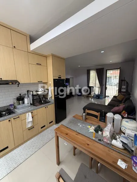 image RUMAH MEWAH 2 LANTAI JAYA IMPERIAL PARK (6)