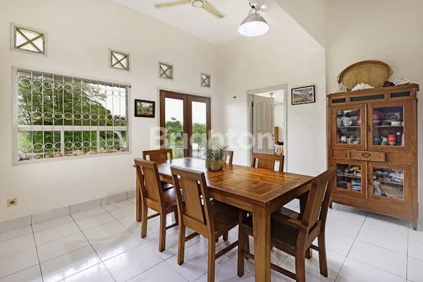 image RUMAH KLASIK MEWAH ASRI DI PUSAT KOTA MATARAM, DEKAT MALL & PANTAI SENGGIGI (3)