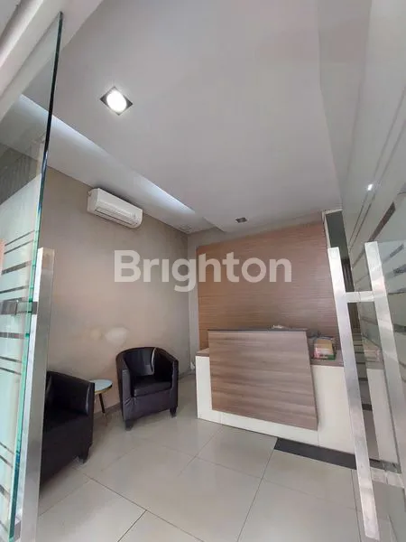 image RUKO SIAP PAKAI DI BUBUTAN, SEMI FURNISH DENGAN RUANG DIREKSI & MEETING ROOM (1)