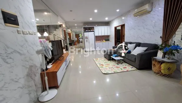 image RUMAH HOEK STRATEGIS DI CITRA 2 EXT, CENGKARENG – JAKARTA BARAT (8)