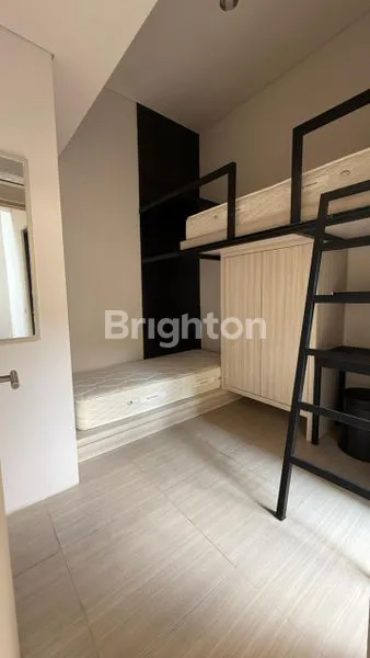 image RUMAH UNIK 3 LANTAI TEBEBUYA IMPRESAHAUS BSD FULL FURNISHED + AC SIAP HUNI WFH FRIENDLY (8)