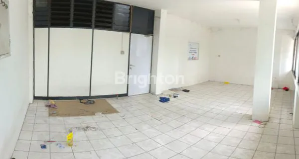 image RUKO GANDENG DUA 3 LANTAI NGANTONG LEBAR DISEWAKAN SIAP PAKAI (5)