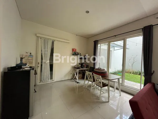 image RUMAH MEWAH BERGAYA MODERN DI DIENG HILL, MALANG - LOKASI STRATEGIS, LUAS 400 M2 (5)