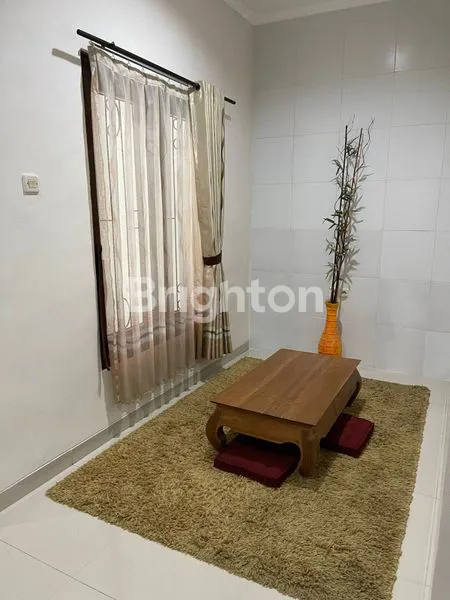 image RUMAH 2 LANTAI SEMI FURNISH LOKASI STRATEGIS DI PERUMAHAN EKSKLUSIF CASA D\\\'BALE JIMBARAN (5)
