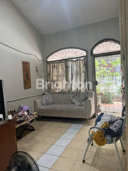 image RUMAH SIAP HUNI LUAS TANAH 90 METER KELAPA GADING JAKARTA UTARA (3)