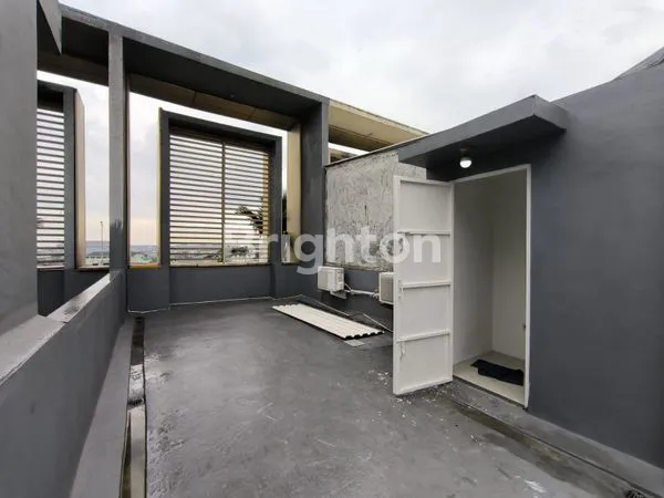 image RUKO KOMERSIAL VENICE GOLF LAKE – HADAP JALAN TOL, LOKASI PREMIUM!  (5)