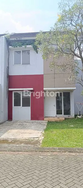 RUMAH 2 LANTAI DI SERPONG LAGOON