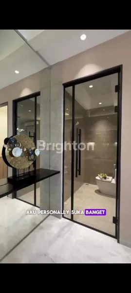 image RUMAH MEWAH FULLY-FURNISHED DI PUSAT KOTA MEDAN, LOKASI STRATEGIS DENGAN  FASILITAS     (4)