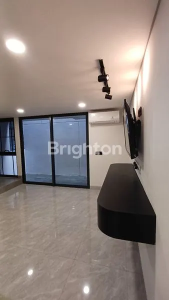 image RUMAH MODERN MINIMALIS DI CLUSTER FAVORIT BSD CITY (6)