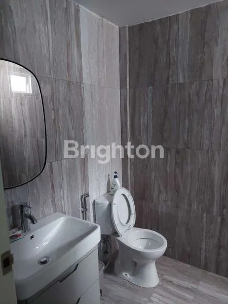 image DISEWAKAN RUMAH MEWAH TENGAH KOTA,KOMPLEK GRAND MAHAKAM  JALAN SIRADJ SALMAN, SAMARINDA (7)