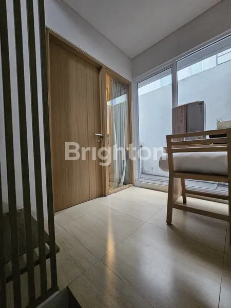 image RUMAH RAPI FULLY-FURNISHED DI THE GREENWICH IMAJIHAUS GADING SERPONG (7)