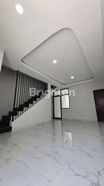 image RUMAH MINIMALIS 2 LANTAI MODERN STRATEGIS DI SURABAYA TIMUR DEKAT KENJERAN & GALAXY MALL (1)