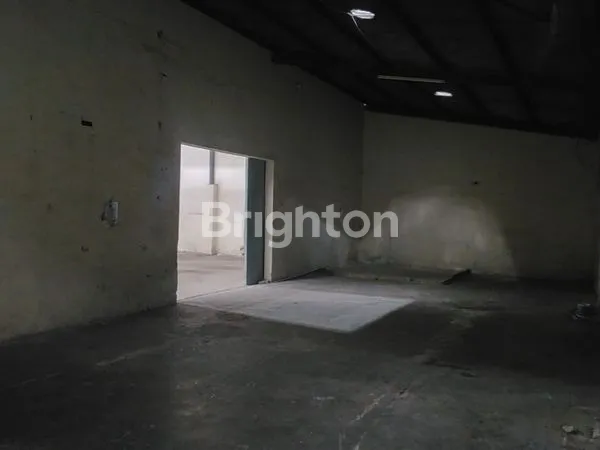 image GUDANG KOMERSIAL LUAS 725M2 DI KOMPLEK MULTIGUNA SERPONG, LOKASI STRATEGIS (4)