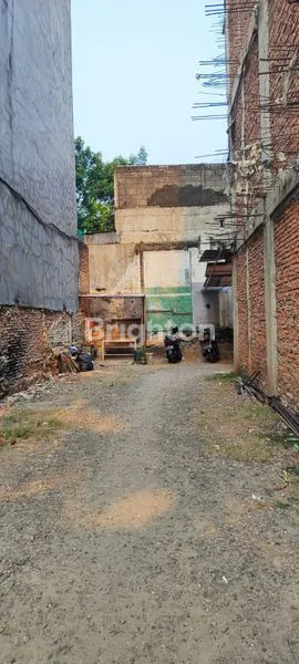 image RUKO KOST-KOSTAN 3,5 LANTAI – LOKASI STRATEGIS PONDOK PINANG, JAKARTA SELATAN!\\ (2)