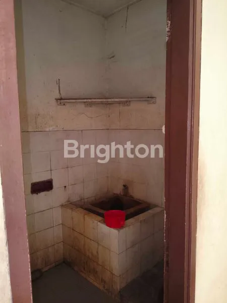 image RUMAH KONTRAKAN 3 PINTU STRATEGIS DI PERKUTUT HELVETIA (7)