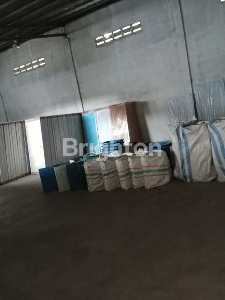 image GUDANG STRATEGIS DI LEBAK WANGI, SEWAN – TANGERANG (4)