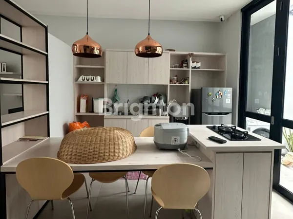 image RUMAH 2 LANTAI FULLY FURNISHED DI GRAND WISATA, 10 MENIT KE TOL TAMBUN (3)