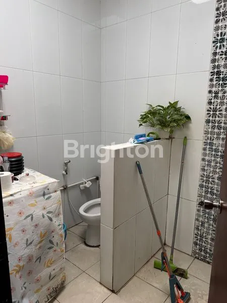 image RUMAH MEWAH 2 LANTAI SIAP HUNI DI KERTAJAYA INDAH, SERTIFIKAT SHM (7)