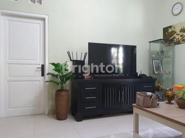 image HUNIAN CANTIK KAWASAN ELIT GRIYA LOKA BSD, BEBAS BANJIR DEKAT STASIUN & FASILITAS TERLENGKAP (4)