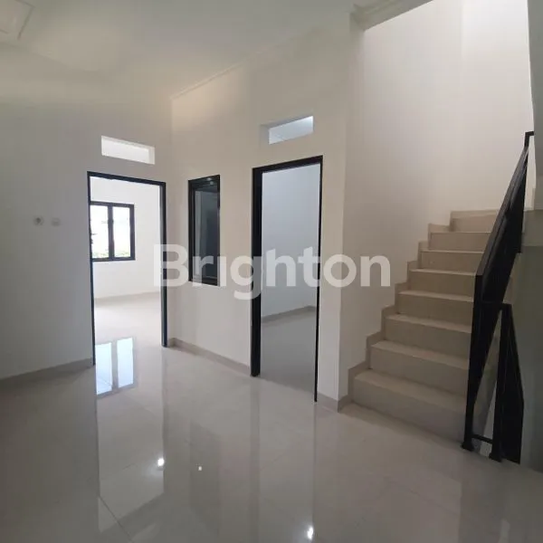 image RUMAH BARU 3 LANTAI, ROW 2 MOBIL, DEKAT TANJUNG DUREN, JAKARTA BARAT (2)