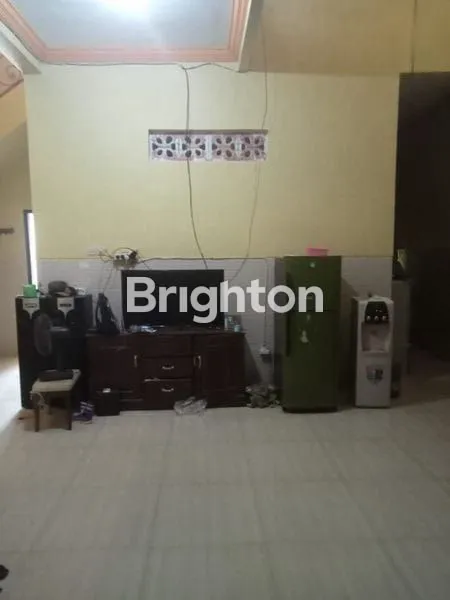 image RUMAH KLASIK MEWAH 4 KT, SIAP HUNI DEKAT RAYA MERR, RUNGKUT, PANDUGO, KAMPUS UPN, DAN TOL WARU JUANDA (5)