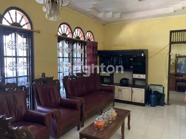 image RUMAH HOOK STRATEGIS TULUNG (6)