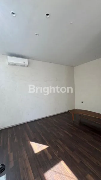 image VILA TAMAN TELAGA CITRALAND ATTIC CANTIK (2)