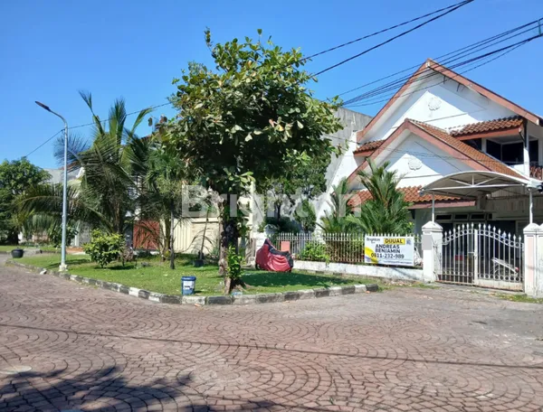image RUMAH CANTIK SURABAYA TIMUR DI NIRWANA EKSEKUTIF DEKAT DENGAN JALAN MERR, RUNGKUT, DAN WONOREJO SURABAYA (2)