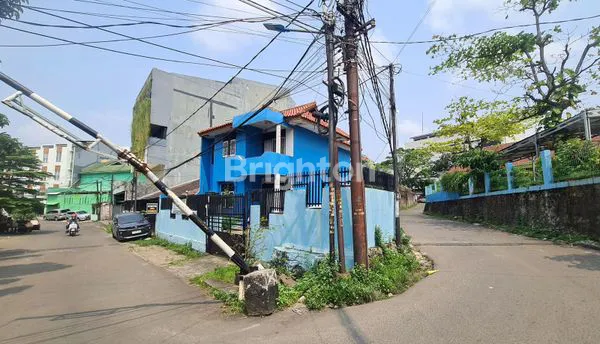 image RUMAH 2LANTAI DI MERUYA ILIR (1)