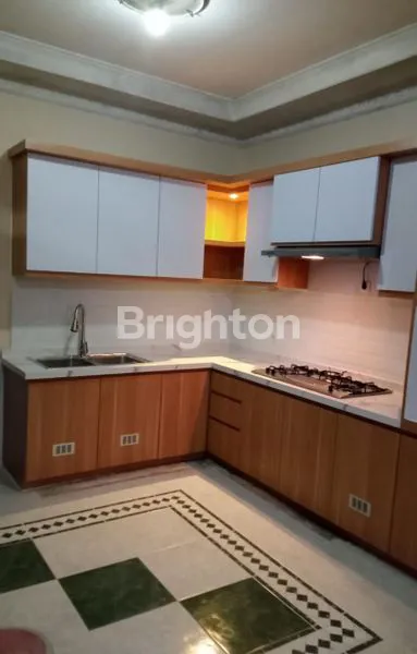 image *DIJUAL HUNIA CANTIK DI GRIYALOKA KAWASAN ELIT DEKAT STASIUN RAWABUNTU DAN TOL BSD  (2)