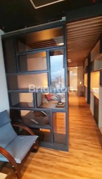 image OFFICE TOWER LANTAI 22 CIPUTRA  WORLD SURABAYA (8)