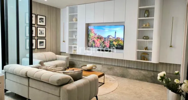 image RUMAH MEWAH MURAH 9X18 M QUANTIS SIGNATURE BSD CITY (2)