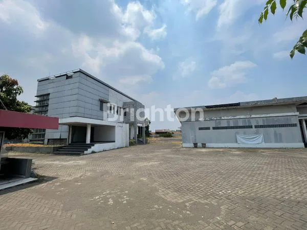 image JUAL EX. SHOWROOM HYUNDAI DI RAYA KLETEK LOSARI SIDOARJO (2)