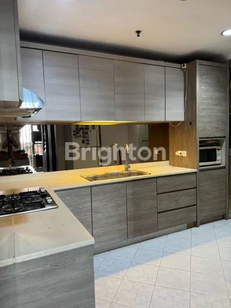 image APARTEMEN MEWAH GOLF VIEW FULL FURNISH ELITE KONDOMINIUM GRAHA FAMILY (8)