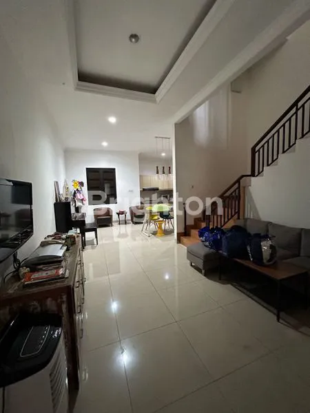 image JUAL CEPAT RUMAH 3 LANTAI, SHM,FURNISHED, TOMANG, KOTA BAMBU UTARA, JAKARTA BARAT. (1)