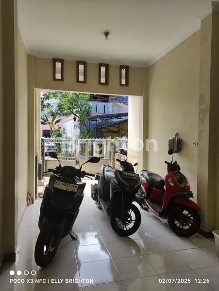 image DIJUAL CEPAT RUMAH MINIMALIS 2 LANTAI TENGAH KOTA (5)