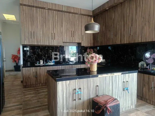 image RUMAH DENGAN DESIGN MEWAH (6)