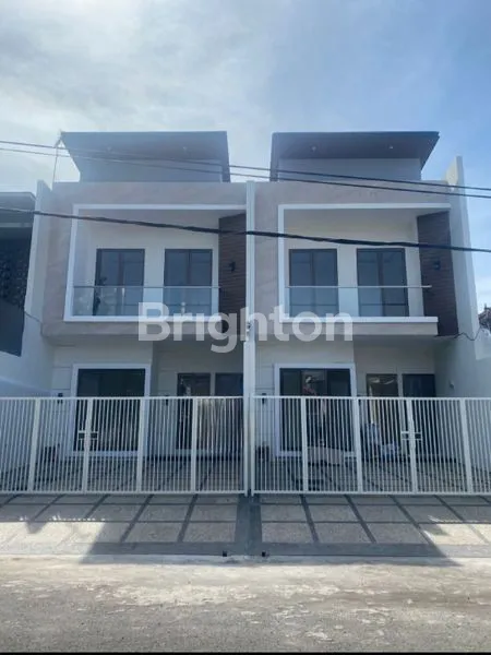 image RUMAH BARU DI SURABAYA TIMUR (2)