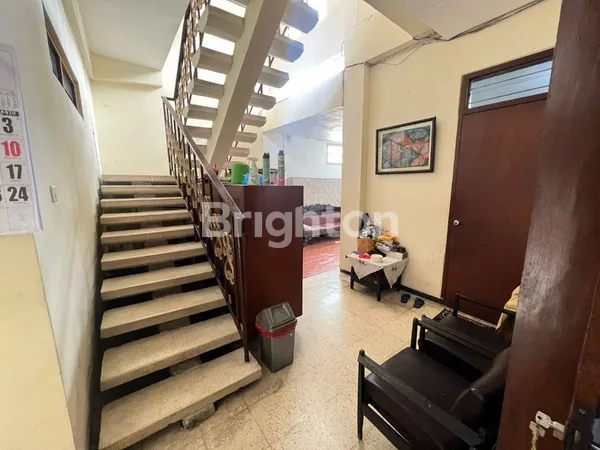 image RUMAH JL. KARTINI, LEBAR 17M, GARASI DAN CARPORT LEBAR, 2 LANTAI (5)