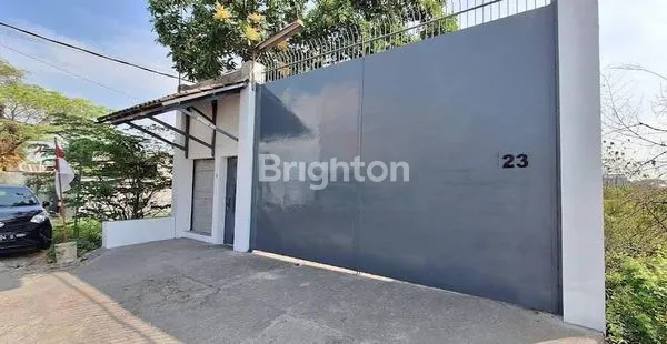 GUDANG DAN KANTOR STRATEGIS DI JALAN BESAR BAKI, LUAS TANAH 2.200M², BANGUNAN 1.800M²