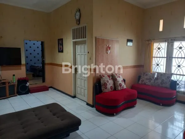 image RUMAH POJOK FULL BANGUNAN (7)