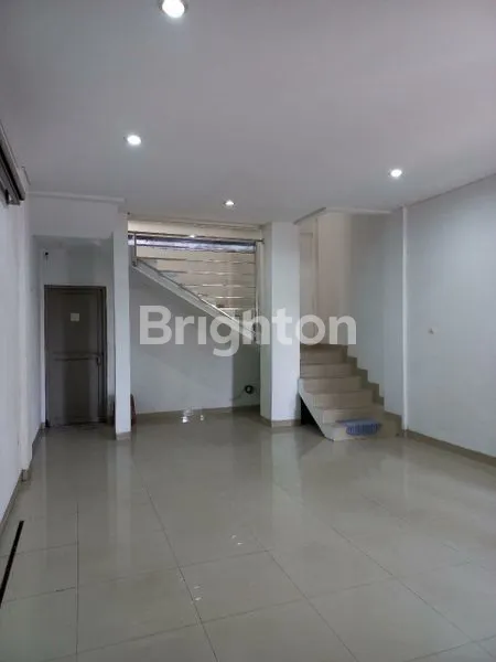 image JUAL CEPAT!! RUKO 3 LANTAI KUJANGSARI  TERUSAN BUAH BATU BANDUNG, SHM, HARGA TERJANGKAU (1)