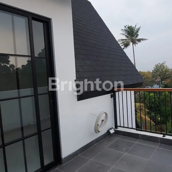 image RUMAH MODERN SIAP HUNI DI JAGAKARSA, JAKARTA SELATAN DENGAN AKSES TOL DAN FASILITAS LENGKAP (8)