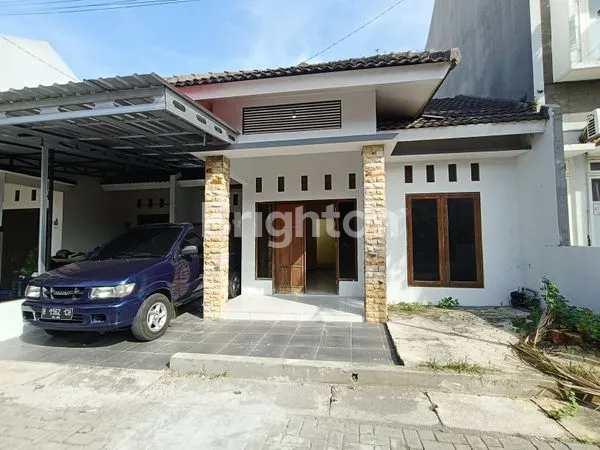 image RUMAH SIAP HUNI CLUSTER DEKAT MAJT SEMARANG (1)